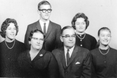 w-g-saunders-family-circa-1958-img165